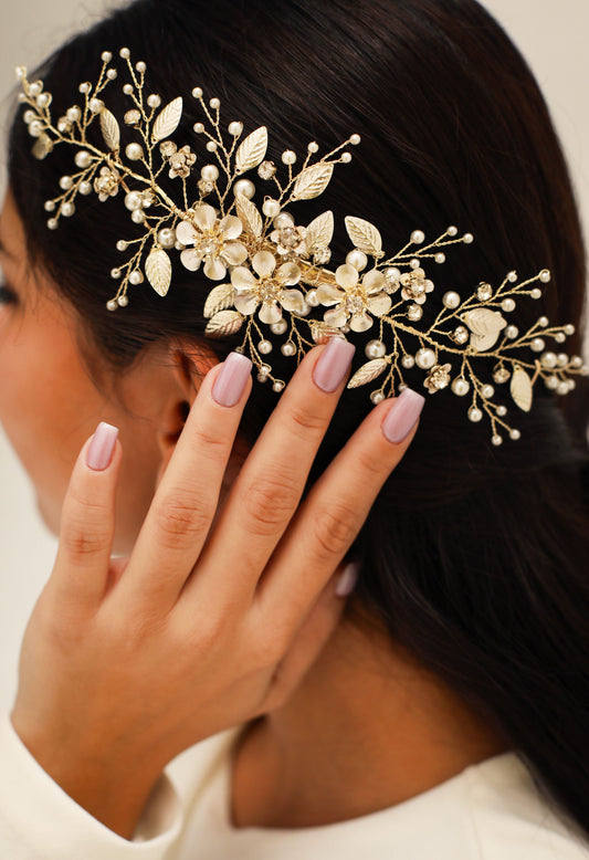 The Silver Flower Hairclip